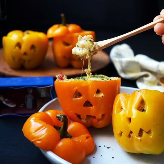 Quinoa stuffed peppers - Recipe photo by misshangrypants