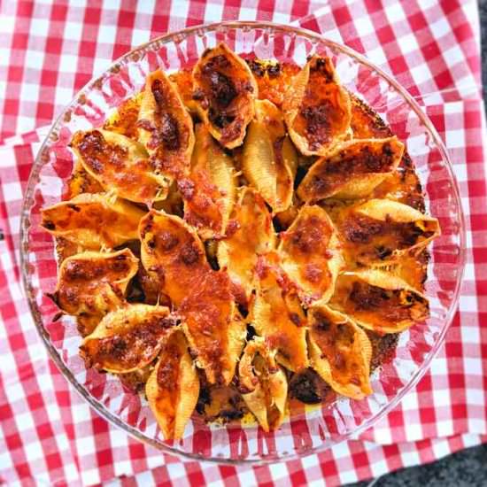 Conchiglioni with beef ragu - Recipe photo by Cuisine Fiend