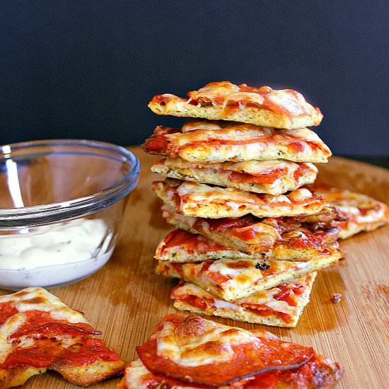 Low Carb Pepperoni Pizza Bites - Recipe photo by mamabearscookbook