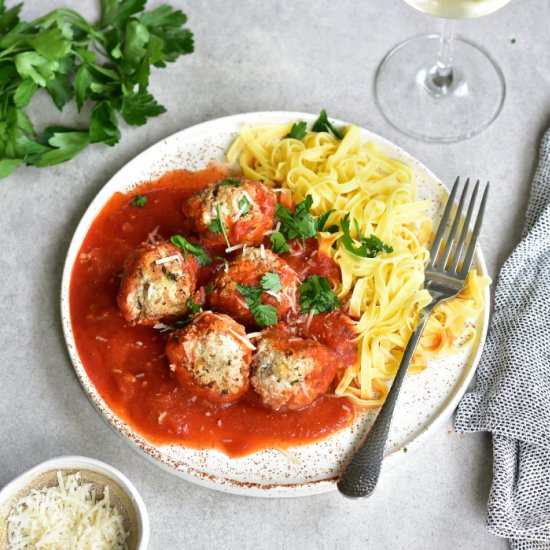 Ricotta meatballs - Recipe photo by everyday-delicious.com