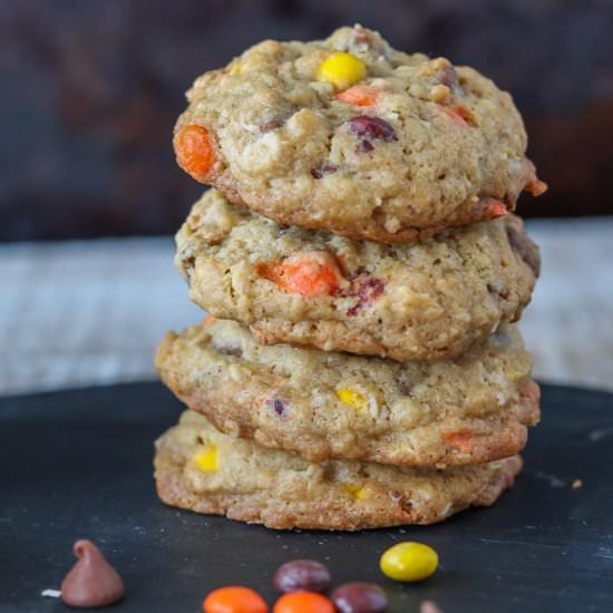 Reese's Cookies with Oatmeal - Recipe photo by Girl Heart Food