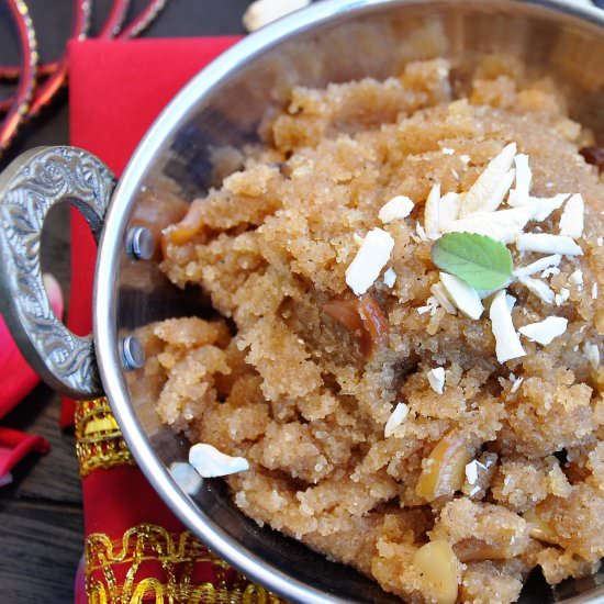 Semolina Halwa - Recipe photo by ChezShuchi
