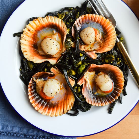 Scallops with Squid Ink Spaghetti - Recipe photo by missrachelphipps