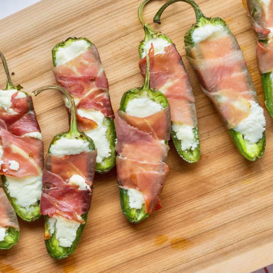 Healthy Jalapeno Poppers - Recipe photo by thatcleanlife