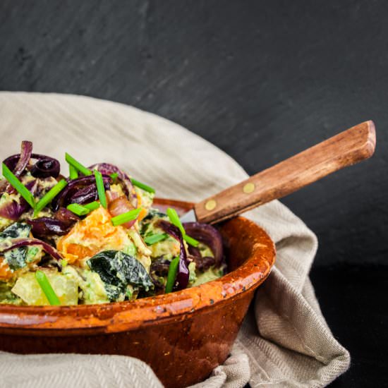 Potato salad with avocado & onions - Recipe photo by InJohnnysKitchen
