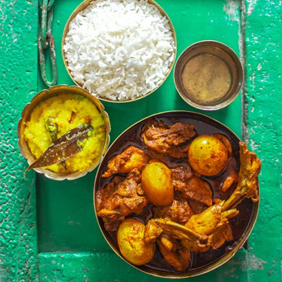 Dak Bungalow Chicken Curry - Recipe photo by Debjanir Rannaghar
