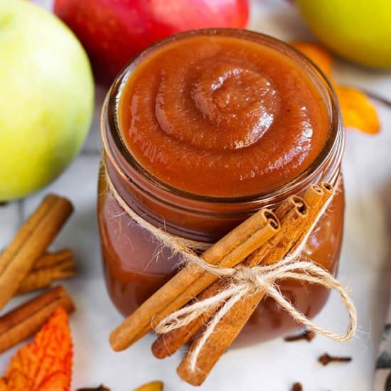 Instant Pot Apple Butter - Recipe photo by Simply Happy Foodie