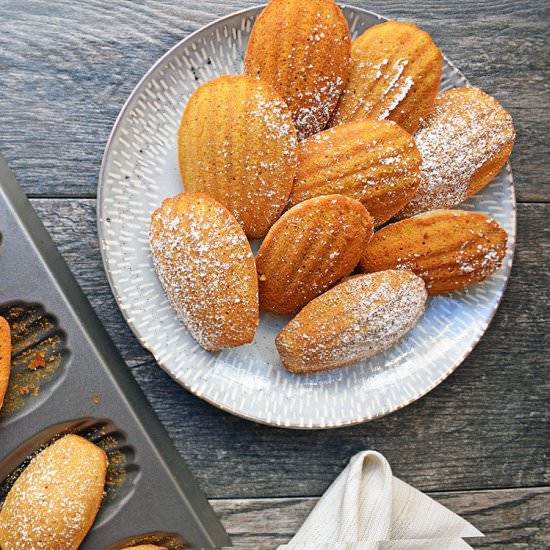 Browned butter pumpkin madeleines - Recipe photo by cherryonmysundae