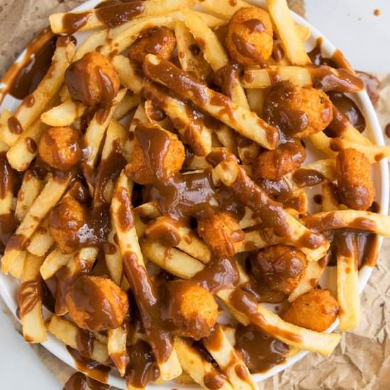 Easy Poutine - Recipe photo by Cakewhiz