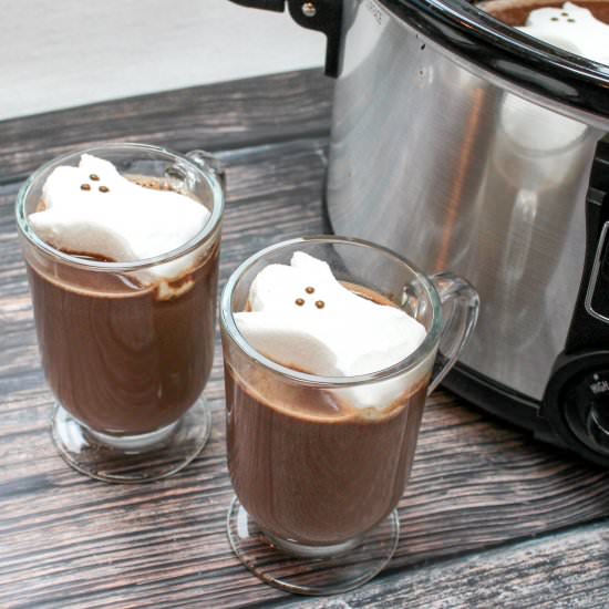 Spooky Slow Cooker Hot Chocolate - Recipe photo by Cheesecurdinparadise