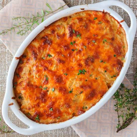 Cheesy Scalloped Potaotes - Recipe photo by Girl Heart Food