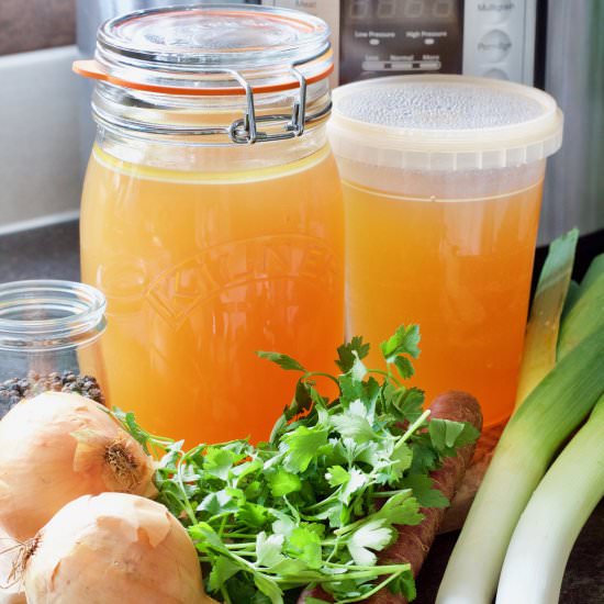 How To Make Chicken Stock - Recipe photo by joskitchenlarder