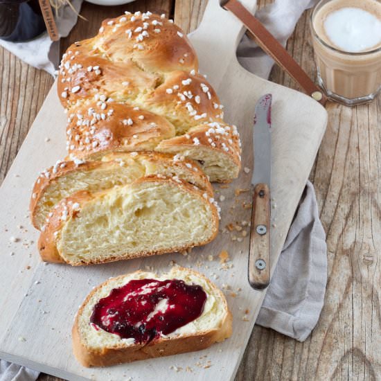 All Saints' braid - Recipe photo by Sweets and Lifestyle