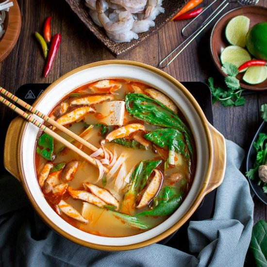 Simple Spicy Thai Hot Pot - Recipe photo by Healthy World Cuisine