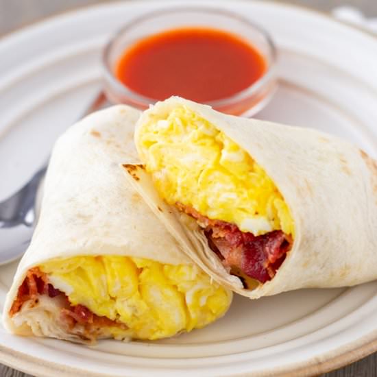 Bacon, Egg and Cheese Burritos - Recipe photo by ThaiCaliente