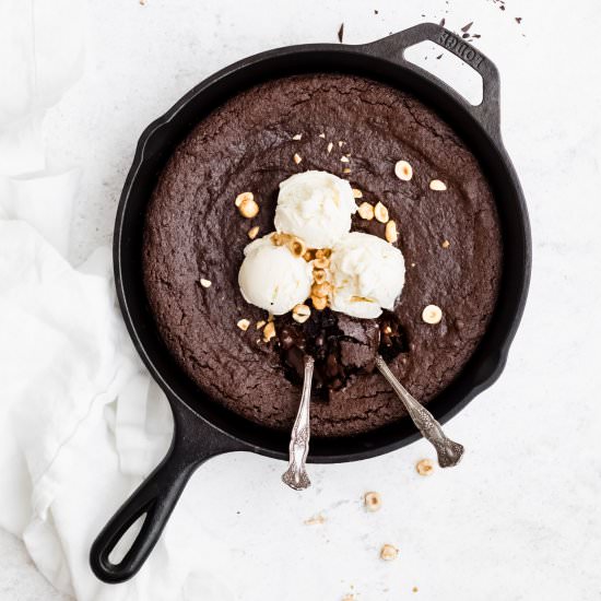 Paleo Hazelnut Skillet Brownie - Recipe photo by wellfedsoul
