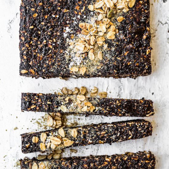 2-Ingredient Energy Bars - Recipe photo by TheFitFoodie