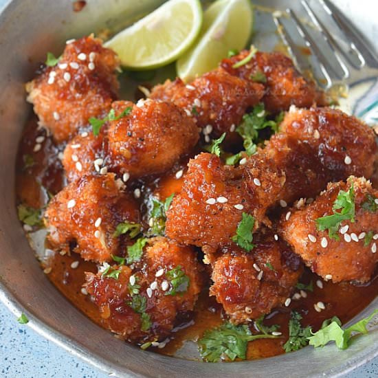 Baked Honey Sriracha Cauliflower - Recipe photo by Savory Bites