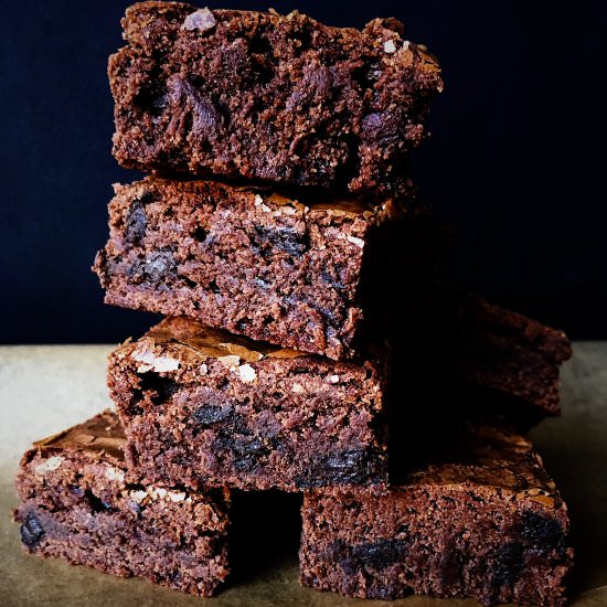 Easy Homemade Brownies - Recipe photo by The Home Cookbook