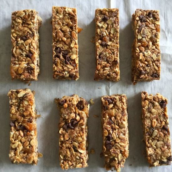 Sunflower Butter Granola Bars - Recipe photo by CurryandVanilla