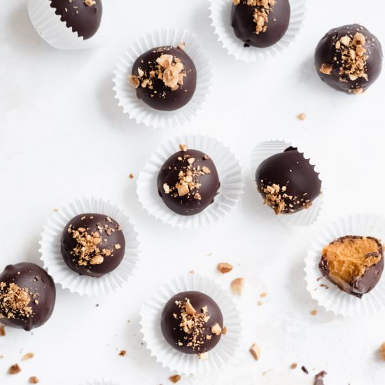 Paleo Chocolate Pumpkin Truffles - Recipe photo by wellfedsoul