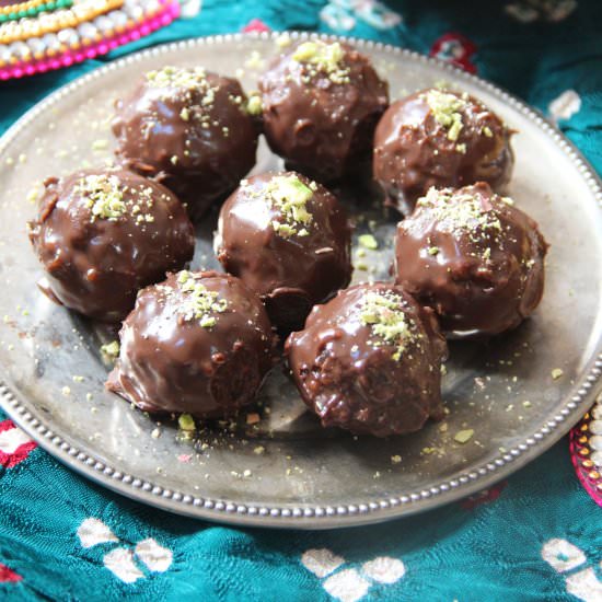Chocolate dipped Dry-fruit Laddos - Recipe photo by amomscookbook