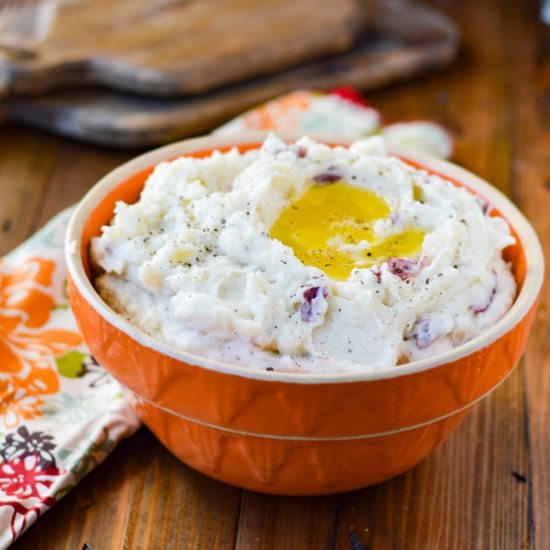 Roasted Garlic Mashed Potatoes - Recipe photo by linger