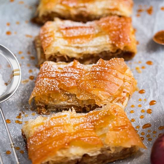 Easy Apple Strudel - Recipe photo by anniesnomsblog