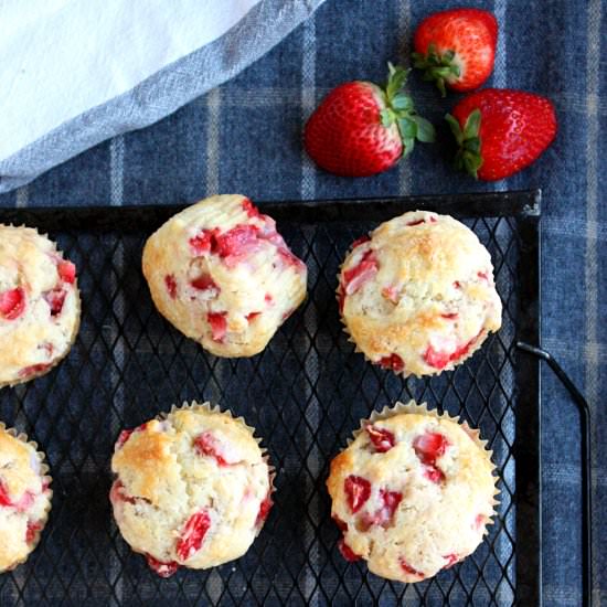 Strawberry Shortcake Muffins - Recipe photo by Monday Sunday Kitchen
