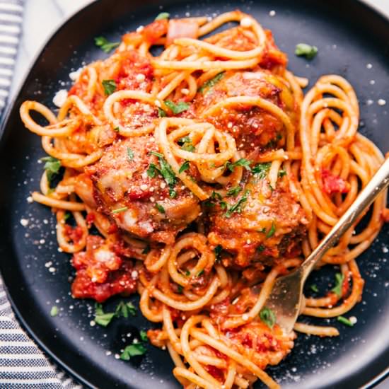 BAKED SPAGHETTI CASSEROLE - Recipe photo by The Food Cafe