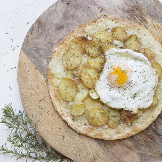 Rosemary Potato Flatbread - Recipe photo by Cook With Me Darling