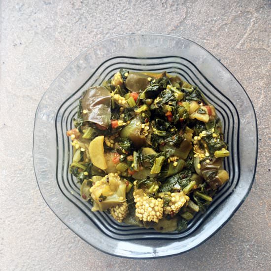 Radish Leaves and Eggplant Curry - Recipe photo by steamingpot