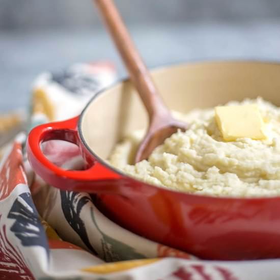 Garlic Mashed Potatoes - Recipe photo by artzyfoodie