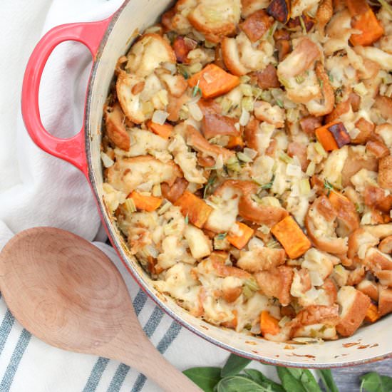 ROASTED SWEET POTATO STUFFING - Recipe photo by Cheesecurdinparadise