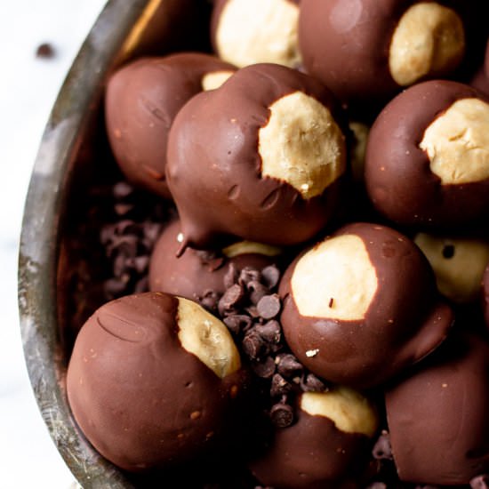 Chocolate Peanut Butter Buckeyes - Recipe photo by heyemilyann