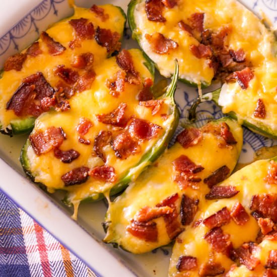 Low Carb Jalapeño Poppers - Recipe photo by HIldaskitchenblog