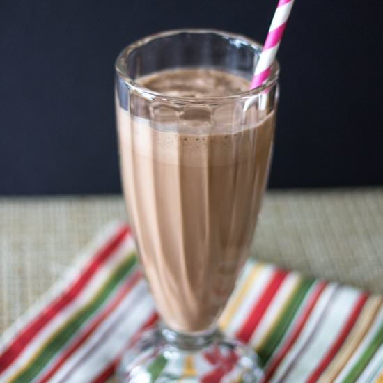 Peanut Butter Chocolate Milkshake - Recipe photo by littlebitrecipes