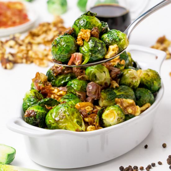 Balsamic glazed brussels sprouts - Recipe photo by thanksgiving