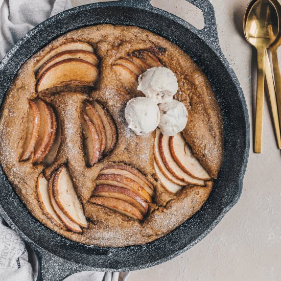 Healthy Apple Peanut Butter Skillet - Recipe photo by nattwrobel