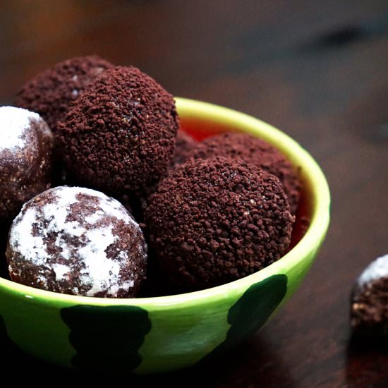 Chocolate Manba Banana Enèji Balls - Recipe photo by Haiti Bites