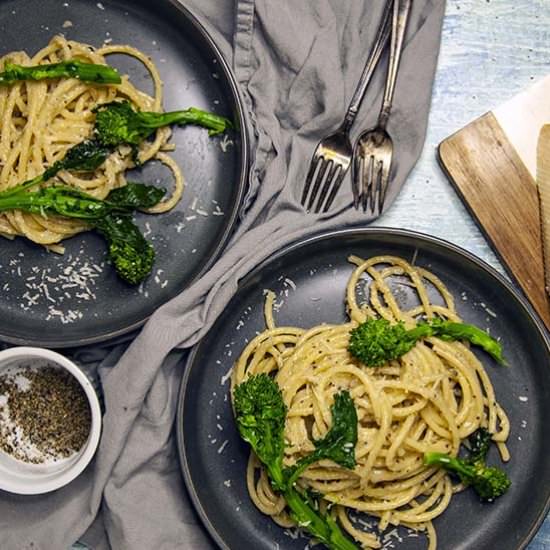 Cacio e Pepe with Broccoli Raab - Recipe photo by theseasonaljunkie