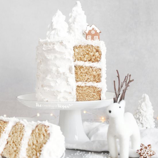 White christas coconut cake - Recipe photo by The Little Blog of Vegan