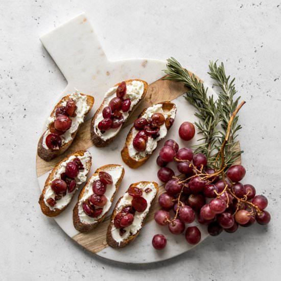 Grape and Goat Cheese Crostini - Recipe photo by Chef Sous Chef