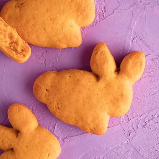 Vegan Sweet Potato Bunny Biscuits - Recipe photo by vegandollhouse