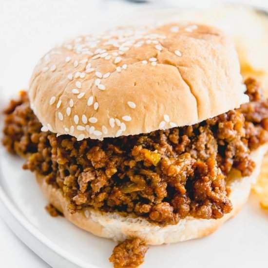 Slow Cooker Sloppy Joes - Recipe photo by slowcookergourmet