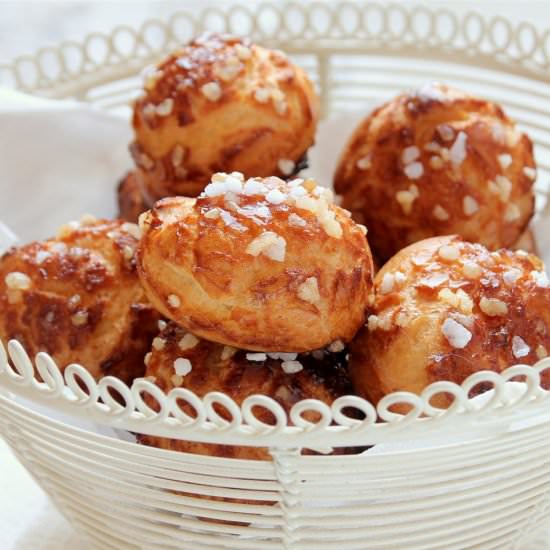 Chouquettes - Recipe photo by lilcookieblog