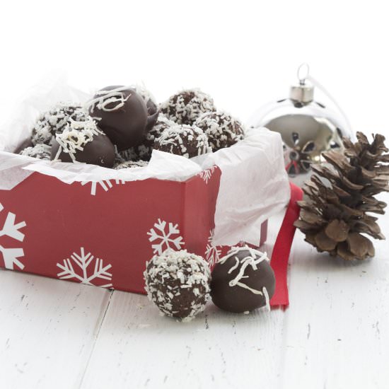 Keto Rum Balls - Recipe photo by fooddreamer