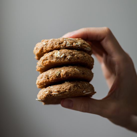 Chewy Peanut Butter Oatmeal Cookies - Recipe photo by The Simple Green