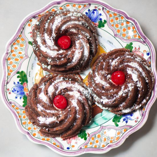 Double Chocolate Banana Cakes - Recipe photo by Blue Cayenne