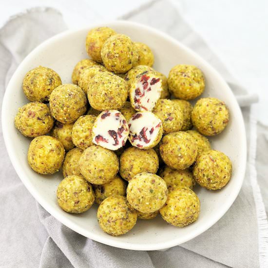Cranberry Pistachio Easy Truffles - Recipe photo by chef not required